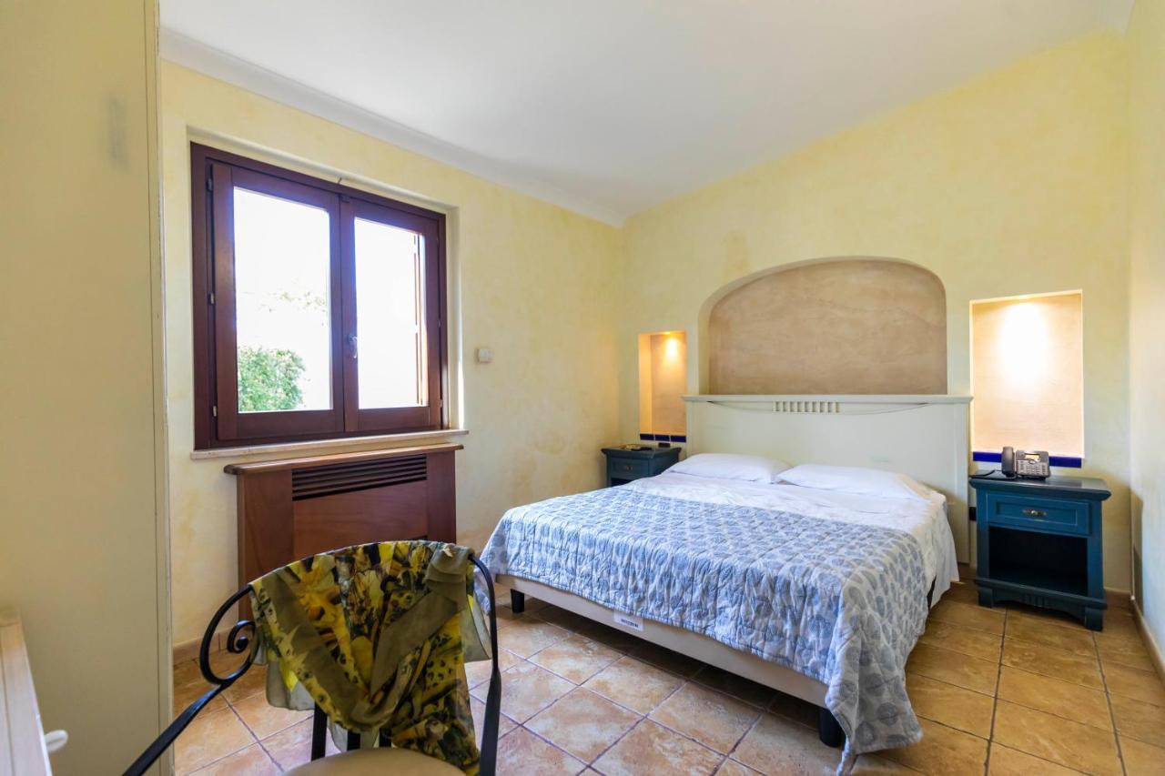 Borgo Donna Canfora Capo Vaticano Exterior photo