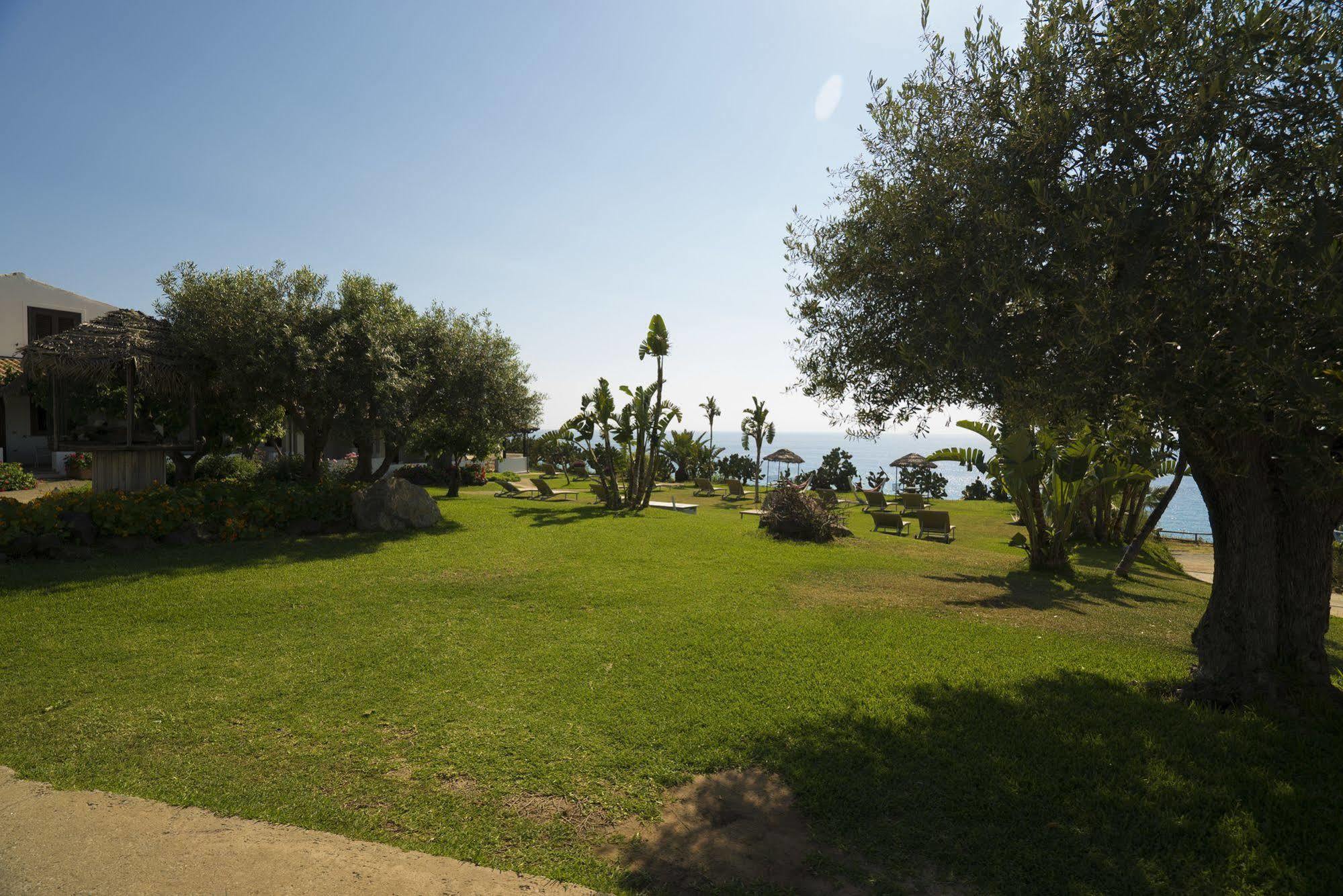 Borgo Donna Canfora Capo Vaticano Exterior photo