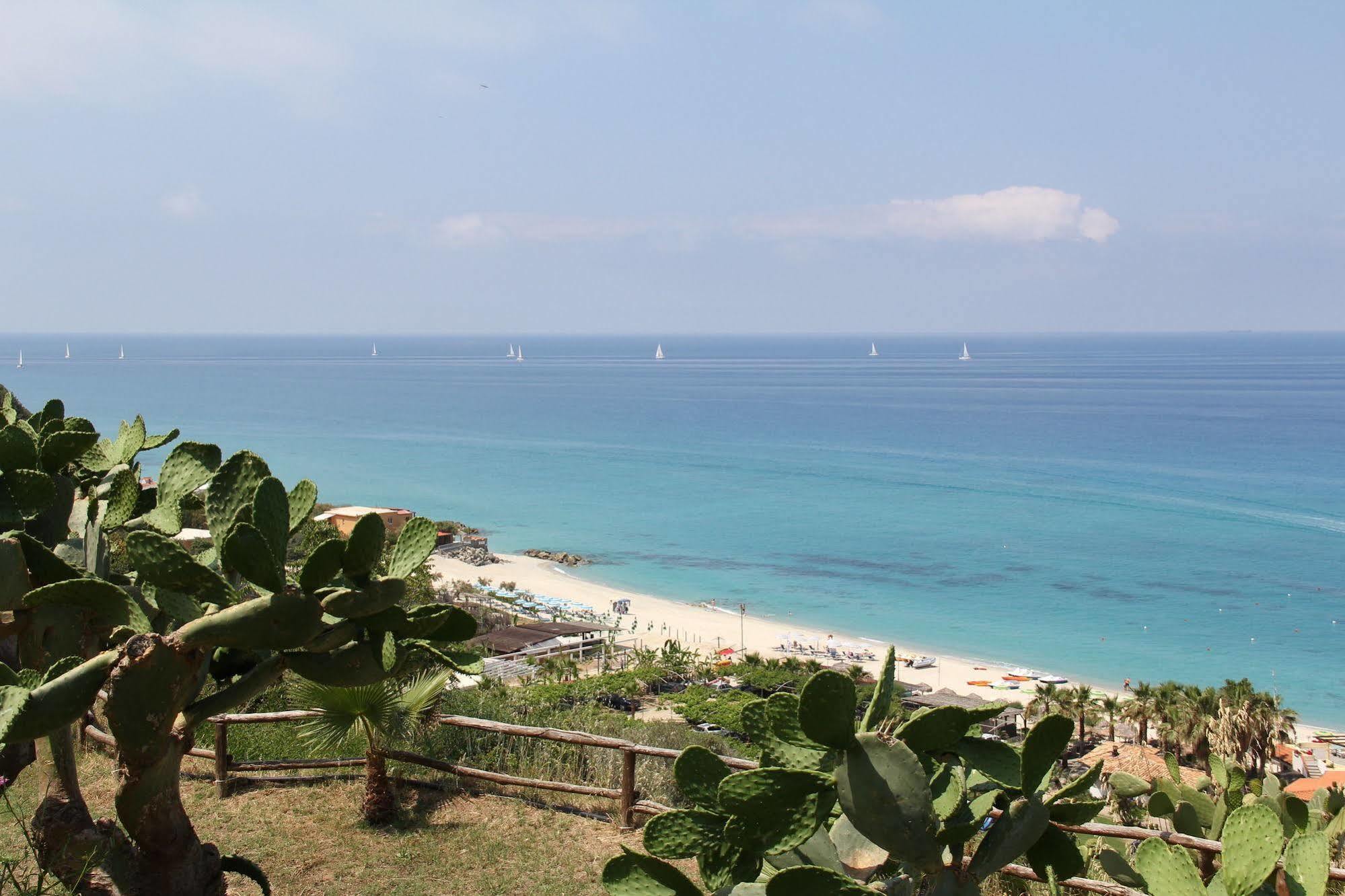 Borgo Donna Canfora Capo Vaticano Exterior photo